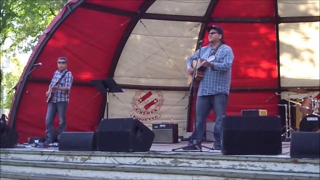 Curtis Standing at Rise Up Concert in Prince Albert, Sk смотреть онлайн