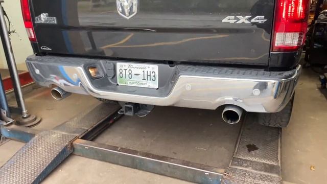 2016 RAM 1500 5.7L HEMI DUAL EXHAUST W/  FLOWMASTER OUTLAW!