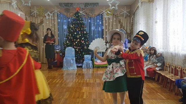 танец "Барышни и гусары" (подготовительная группа) смотреть онлайн