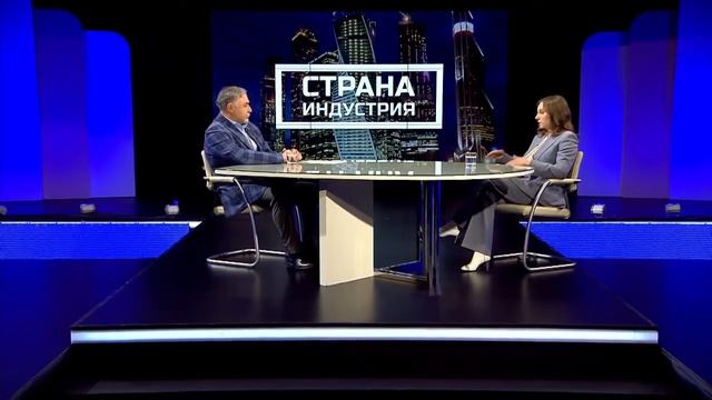 Татьяна Жаркова о новых технологиях и будущем финансового рынка в программе «Страна Индустрия» смотреть онлайн