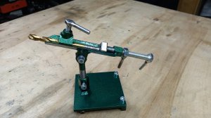 Приспособление для заточки сверл.