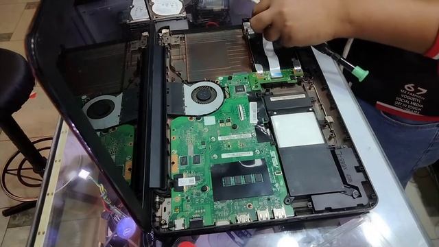 asus X555L how to open and upgrade ssd with hdd caddy смотреть онлайн