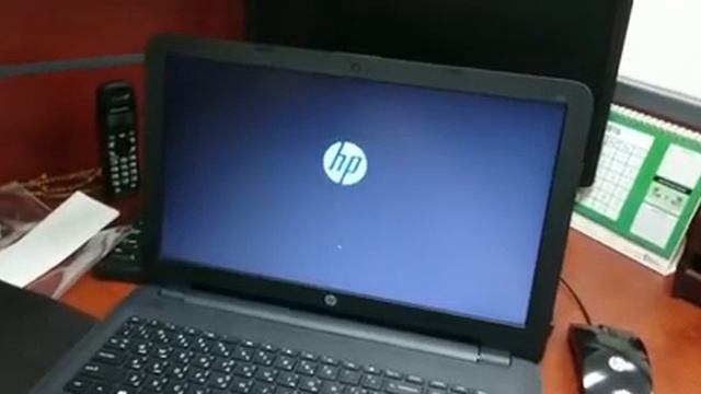 First bootup and startup of Windows 10 pro смотреть онлайн
