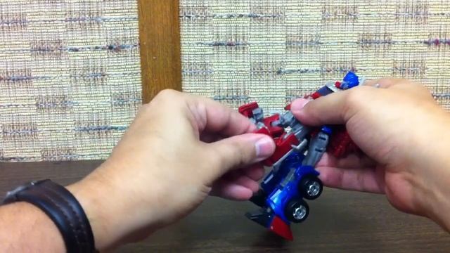 SDCC TF: Prime Exclusive - First Edition Optimus Prime! смотреть онлайн