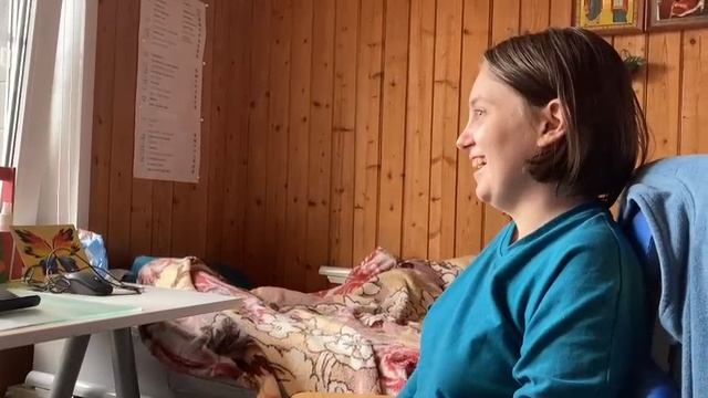 Ксюшка поет любимую песню, май 2022 г смотреть онлайн