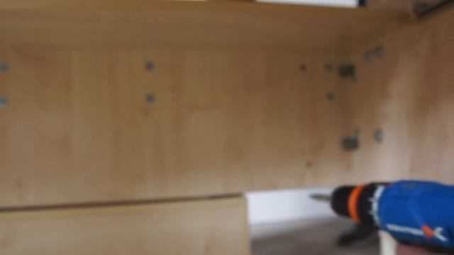 Стол. Вид 2 смотреть онлайн