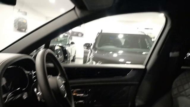 Bentley Bentayga смотреть онлайн