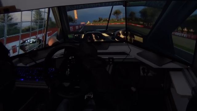 Race Room Racing Experience - Bathurst - BMW 320 Turbo - Eiertanz смотреть онлайн