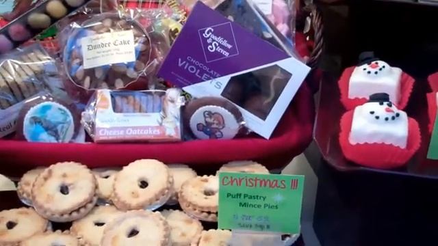 Christmas Bakers Shop Window Perth Perthshire Scotland смотреть онлайн