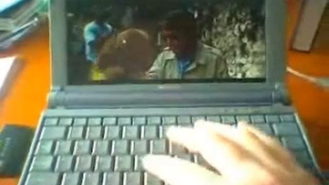 Windows XP running on a Sony Vaio C1-XS смотреть онлайн
