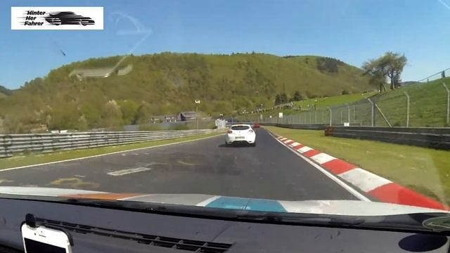 nice study of a Megan RS on the Nordschleife смотреть онлайн