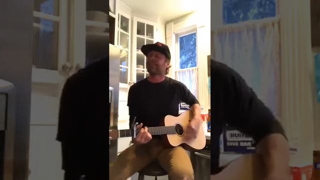 Dierks Bentley Live at the Bud Light Dive Bar Tour: Home Edition смотреть онлайн