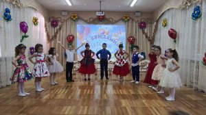 танец "Не хотим уходить из сада) (старшая группа)