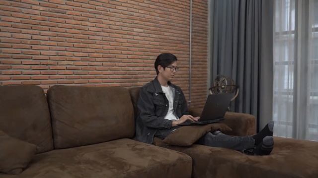 AMD RYZEN Windows 11 JOIN THOSE WHO KNOW PERFORMANCE Presented by VSTECS смотреть онлайн