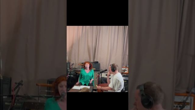 Вышел 3 выпуск подкаста #ПесняДня. Наш гость Ромарио! смотреть онлайн