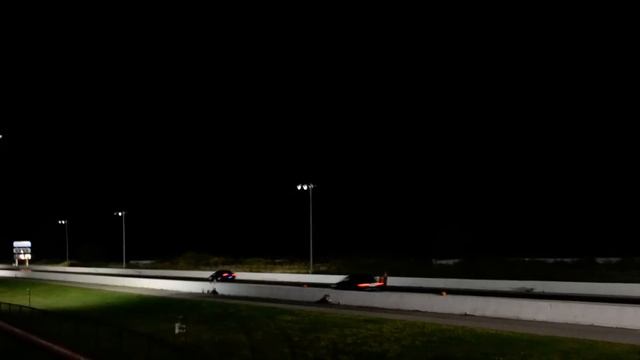 Acura RDX vs 11 second Camaro смотреть онлайн