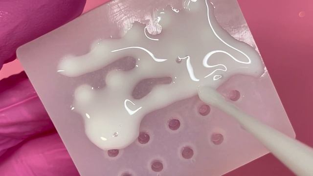 Creating Bubble Free Resin Eye Bases without a Pressure Pot!! Using Virgo's Alchemy's Molds смотреть онлайн