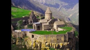 Varujan Arutyunyan - Sers Vanqum Tatevi // Gusan Ashot // Варужан Арутюнян // Sers Vanqum Tatevi