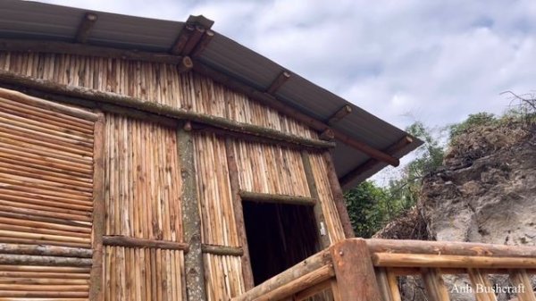 How to build a wooden house, make stairs, make windows to complete the house in the forest EP.4