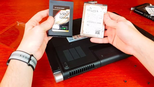 SSD in un NOTEBOOK VECCHIO DI 10 ANNI | Come cambia? смотреть онлайн