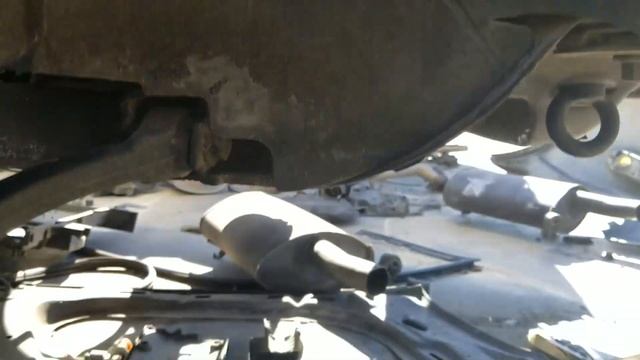 Tint tips, salvage yard to check harmonic balancers, then to a swap meet for a battery. - HOWR смотреть онлайн
