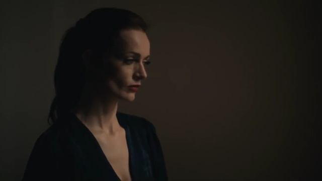 To A Cinder смотреть онлайн