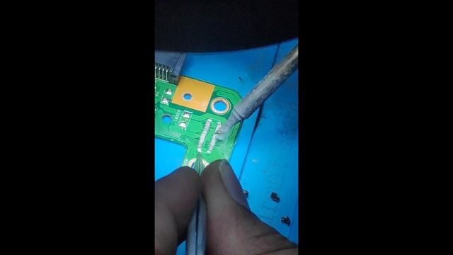 CONNECTOR REPLACEMENT OF ASUS X555LD HDD PCB (I/O BOARD) смотреть онлайн