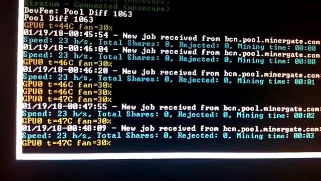 Minerando BCN com a placa de video AMD Radeon HD 5450 смотреть онлайн