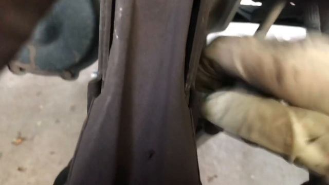 2007 Chrysler Town & Country Front Strut Replacement смотреть онлайн