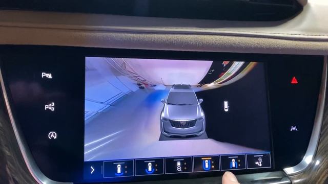 Cadillac XT6: обзор камер кругового вида
