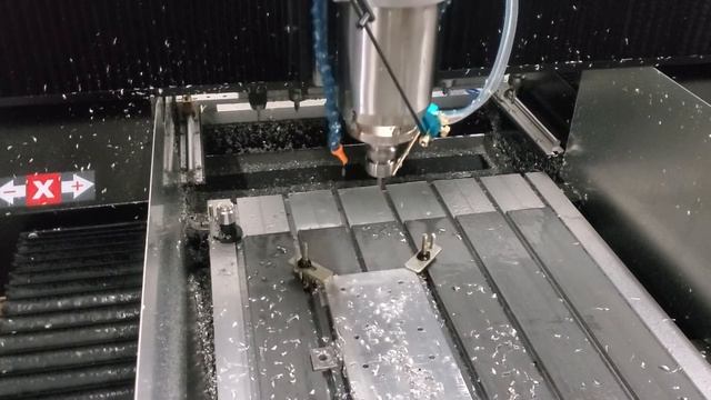 Drilling and milling on a router. смотреть онлайн