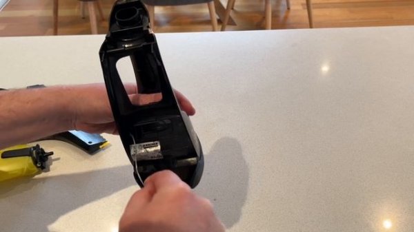 Karcher Window Cleaner / Window Vac WV2 won’t start, green flashing light error code fix