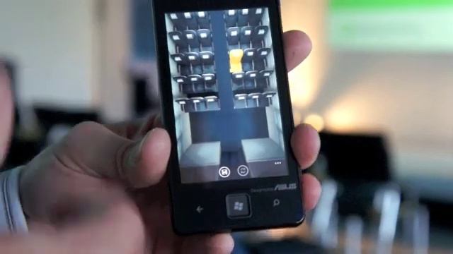 Hands-on: Windows Phone 7 Mango update смотреть онлайн