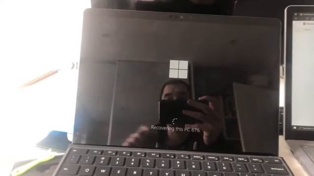 Surface Pro X - Windows 11 boot loop! смотреть онлайн