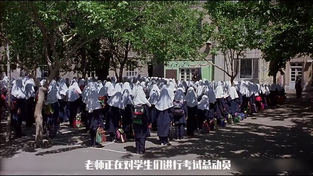 触动心灵的电影：小男孩弄丢了妹妹的鞋子，不敢告诉父母，极力挽回 смотреть онлайн