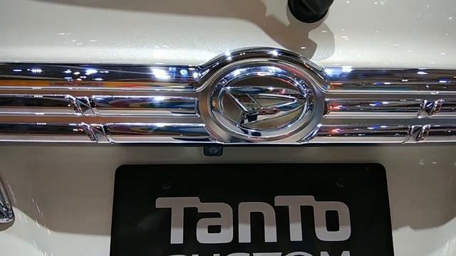 DAIHATSU TANTO | DAIHATSU TANTO CUSTOM GIIAS 2018 - INDONESIA
