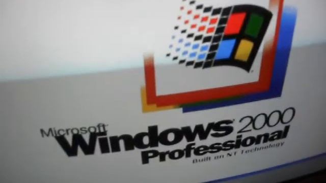 Windows 2000 Professional SP4 on the HP Pivalion C6545 смотреть онлайн
