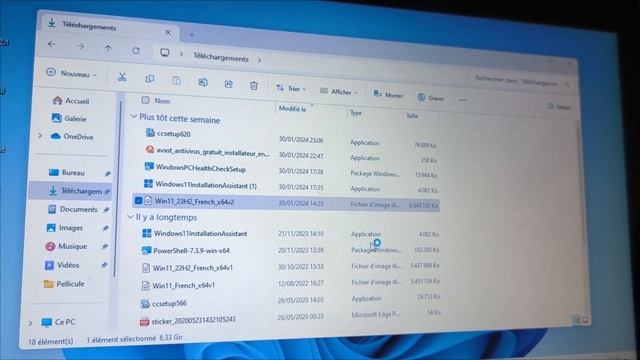 Installation de Windows 11 Version 23H2 sur un ordinateur non compatible смотреть онлайн