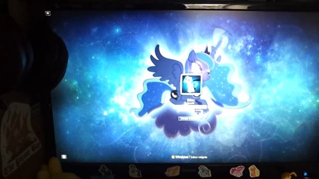 Why do I like my logon :D смотреть онлайн