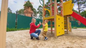 Синий трактор  песенка - пол это лава.