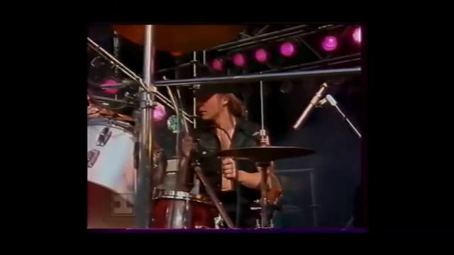 Джоана Стингрей 1992 Гость смотреть онлайн