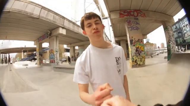 Fier Skateshop Summer Days смотреть онлайн