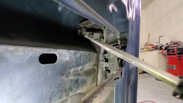 G-Body LOCK and HANDLE Removal 78 Monte Carlo смотреть онлайн