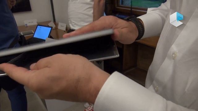 Lenovo Tab 4 e Lenovo Miix 320 смотреть онлайн
