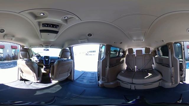 Virtual Reality VR 360 Tour of Wheelchair Van 2012 Chrysler Town & Country Entervan # CR362801 смотреть онлайн