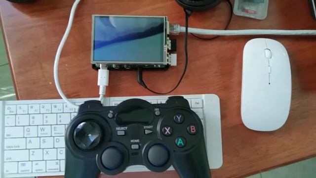Batocera PXE network boot on Raspberry Pi 4 with TFT display смотреть онлайн