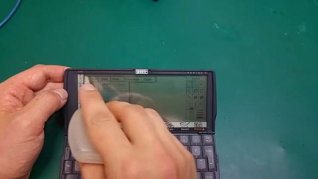 Retro pocket PC size computer Psion 5 series with epoc system. смотреть онлайн