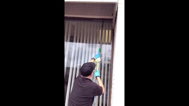 Best Way to Clean Larger Windows - Commercial Windows смотреть онлайн