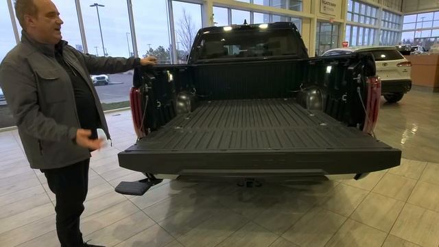 2022 Toyota Tundra Hybrid Capstone 4dr 4x4 CrewMax 5.5 ft. box Stock # T9633 смотреть онлайн