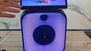 Обзор компактного бумбокса Урал Молния 700 на 70 Вт и привлекательной подсветкой